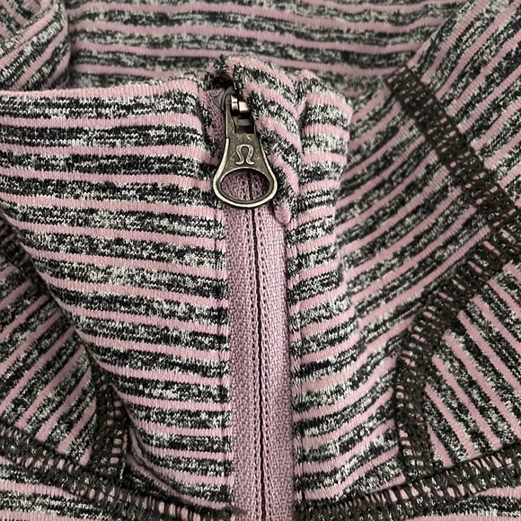 Lululemon Race Your Pace 1/2 Zip - Picture 12 of 13